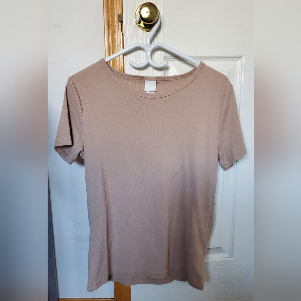 H&M Beige Short Sleeve Tee